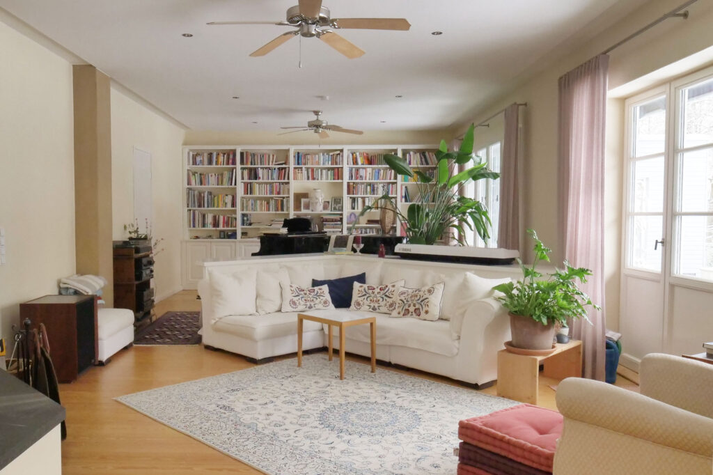 Wohnzimmer-nach-Feng-Shui-Beratung-Hamburg